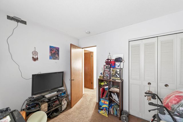 2725 Virginia Avenue N, New Hope, MN 55427