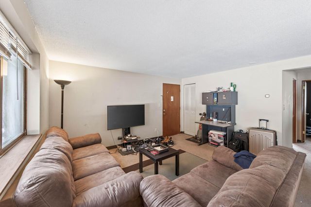 2725 Virginia Avenue N, New Hope, MN 55427