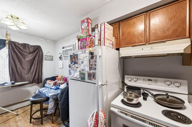 2725 Virginia Avenue N, New Hope, MN 55427