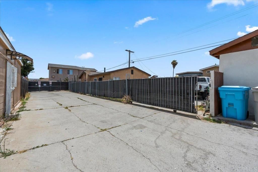 1525 27 S 42nd Street, San Diego, CA 92113 — photo 2