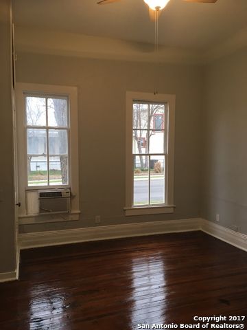 203 Devine St Apt 1, San Antonio, TX 78210