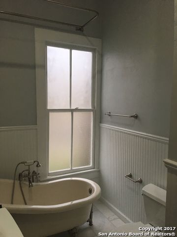 203 Devine St Apt 1, San Antonio, TX 78210