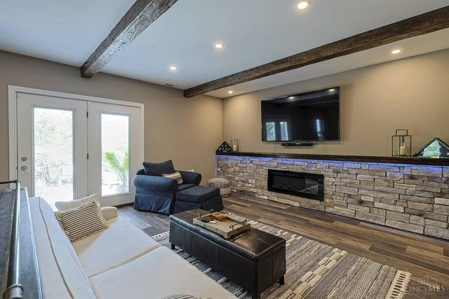 876 Madison Ridge Road, Lawrenceburg, IN 47025