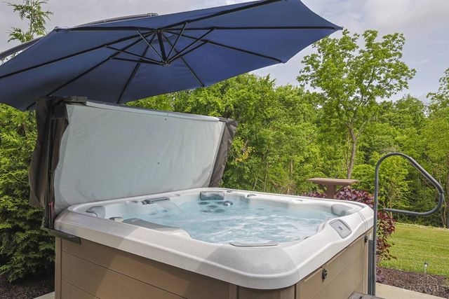 876 Madison Ridge Road, Lawrenceburg, IN 47025