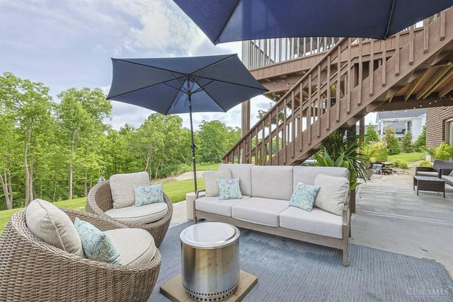 876 Madison Ridge Road, Lawrenceburg, IN 47025