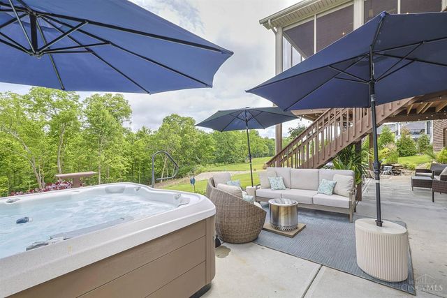 876 Madison Ridge Road, Lawrenceburg, IN 47025