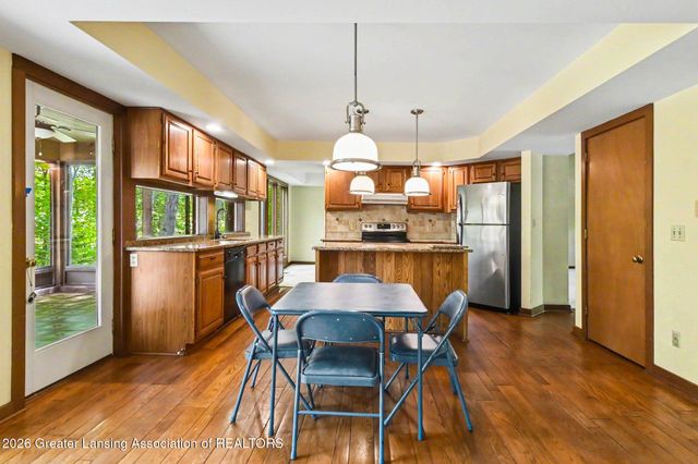 1135 Woodwind Trail, Haslett, MI 48840