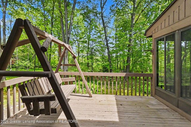 1135 Woodwind Trail, Haslett, MI 48840