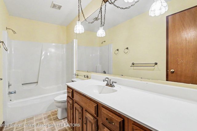 1135 Woodwind Trail, Haslett, MI 48840