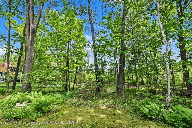 1135 Woodwind Trail, Haslett, MI 48840