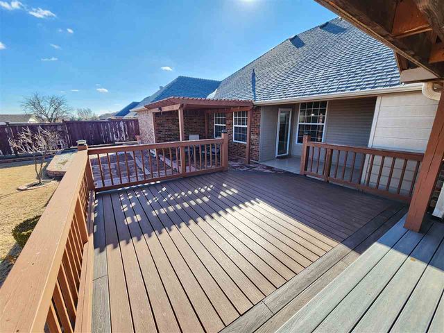 2202 SW 53rd St, Lawton, OK 73505