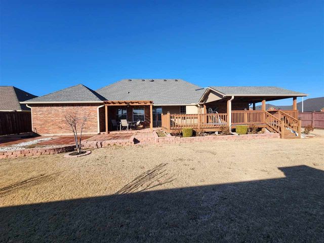 2202 SW 53rd St, Lawton, OK 73505