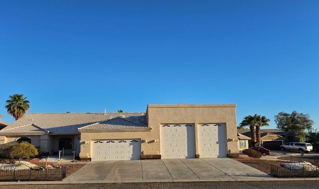 2084 E Crystal Drive, Fort Mohave, AZ 86426