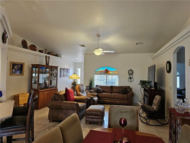 2084 E Crystal Drive, Fort Mohave, AZ 86426
