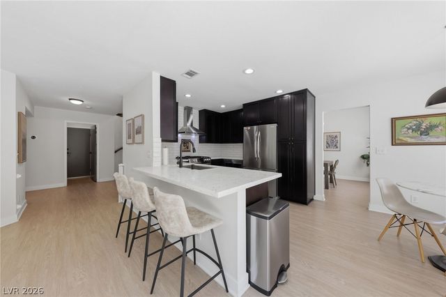 9401 Crown Vista Lane, Las Vegas, NV 89117