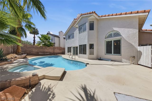 9401 Crown Vista Lane, Las Vegas, NV 89117