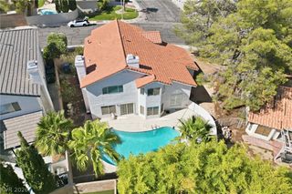 9401 Crown Vista Lane, Las Vegas, NV 89117