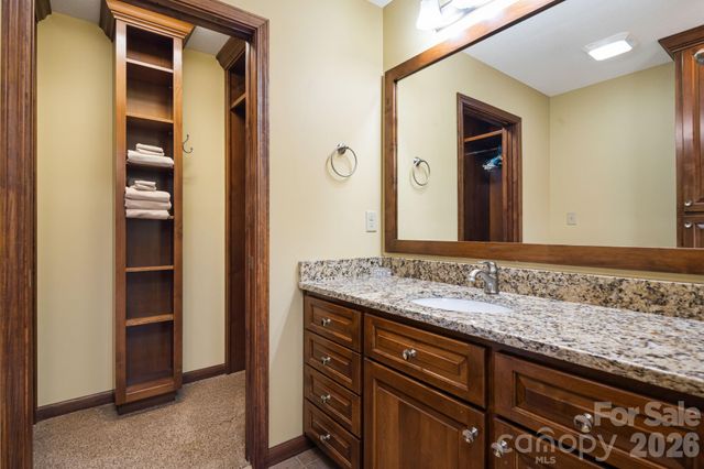 326 El Miner Drive, Mars Hill, NC 28754