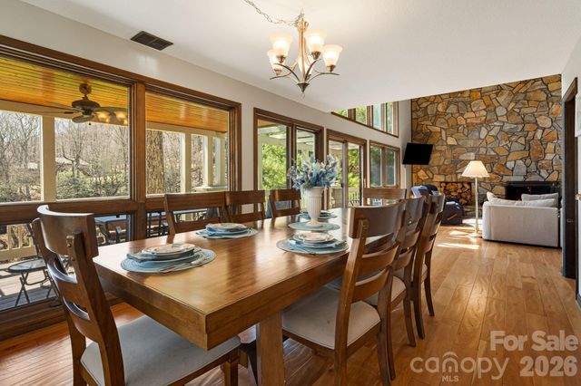 326 El Miner Drive, Mars Hill, NC 28754