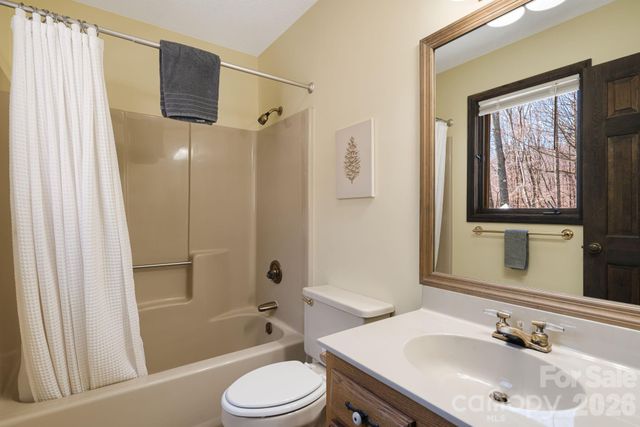 326 El Miner Drive, Mars Hill, NC 28754