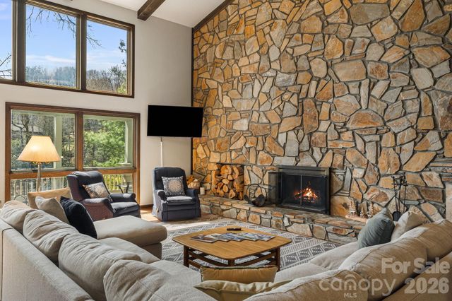 326 El Miner Drive, Mars Hill, NC 28754