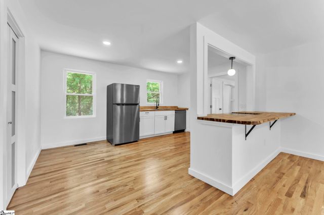 158 Rosemond Street, Pickens, SC 29671