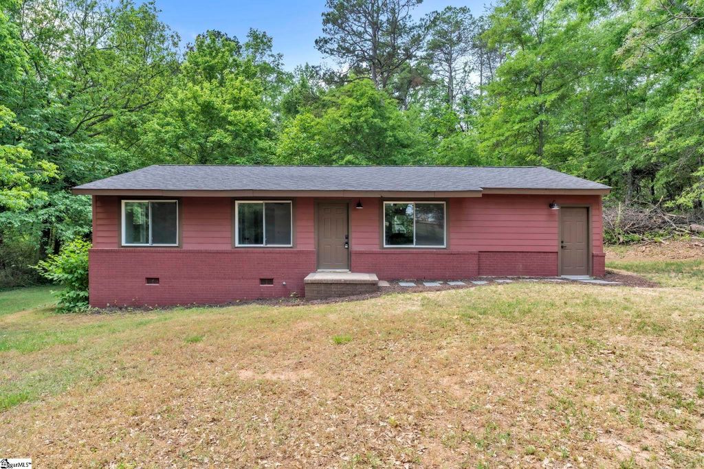 158 Rosemond Street, Pickens, SC 29671