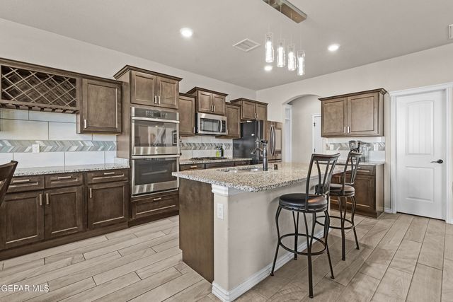 7317 GLACIER Drive, El Paso, TX 79911