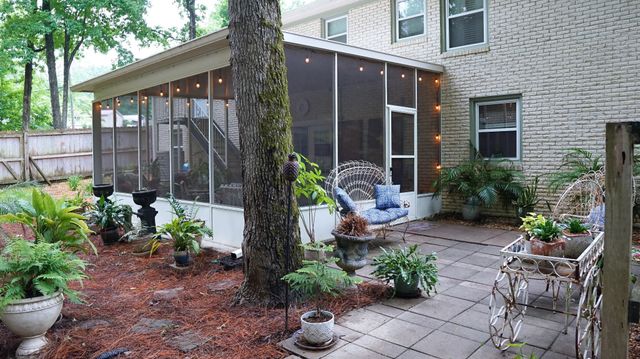 100 Canary Dr, Dickson, TN 37055