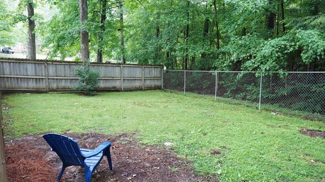 100 Canary Dr, Dickson, TN 37055