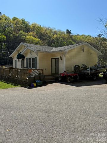 880 N Main Street, Marion, NC 28752