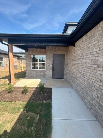 623 Cosmos Street, Centerton, AR 72719