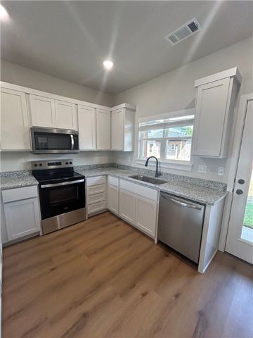 623 Cosmos Street, Centerton, AR 72719