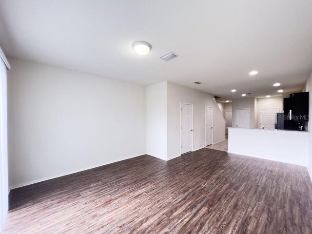 4812 WHITE SANDERLING COURT, Tampa, FL 33619