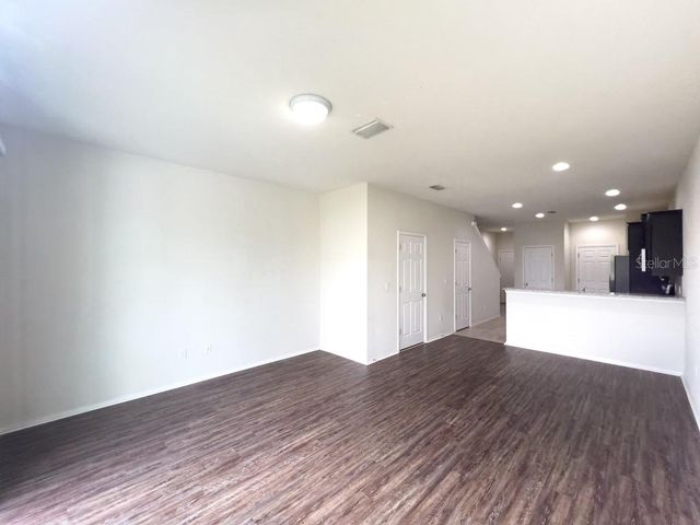 4812 WHITE SANDERLING COURT, Tampa, FL 33619