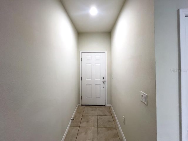 4812 WHITE SANDERLING COURT, Tampa, FL 33619