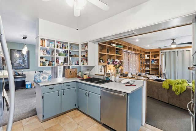 1228 Dover Court, Davenport, IA 52803