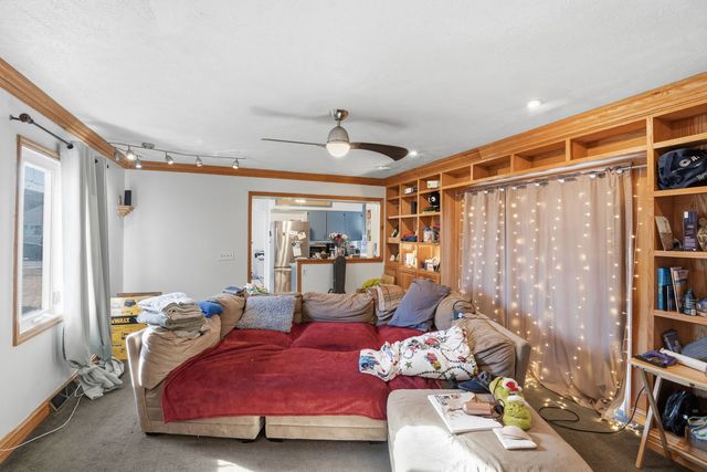 1228 Dover Court, Davenport, IA 52803