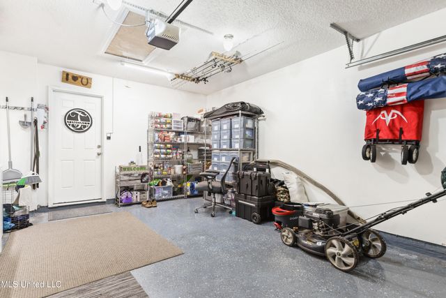 1214 Lancelot Lane, Ocean Springs, MS 39564