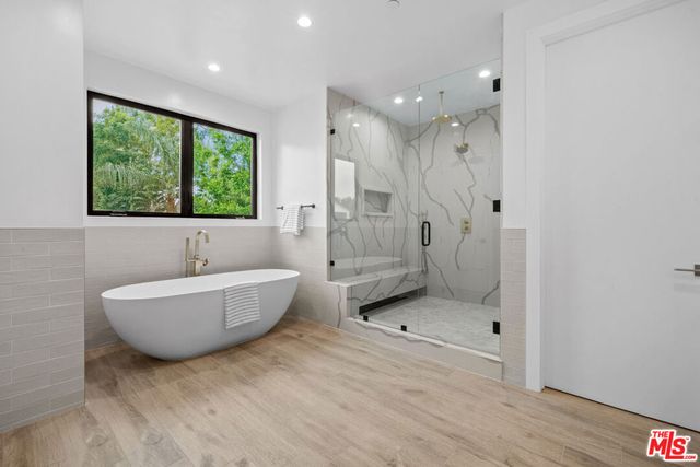 4475 Mammoth Avenue, Sherman Oaks, CA 91423
