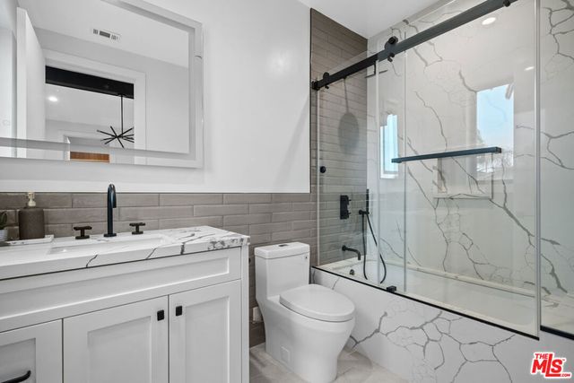 4475 Mammoth Avenue, Sherman Oaks, CA 91423