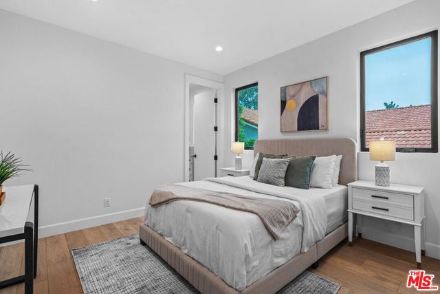4475 Mammoth Avenue, Sherman Oaks, CA 91423