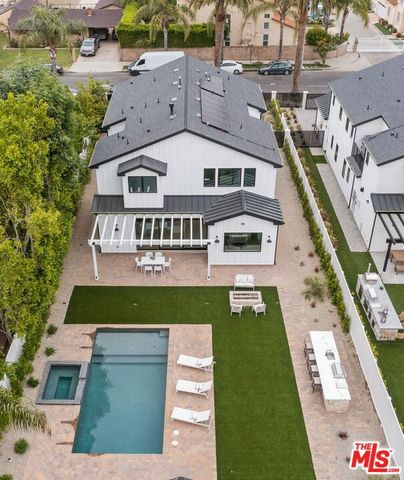 4475 Mammoth Avenue, Sherman Oaks, CA 91423