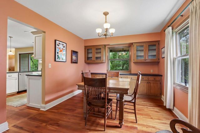 7400 N Pierron ROAD, Glendale, WI 53209