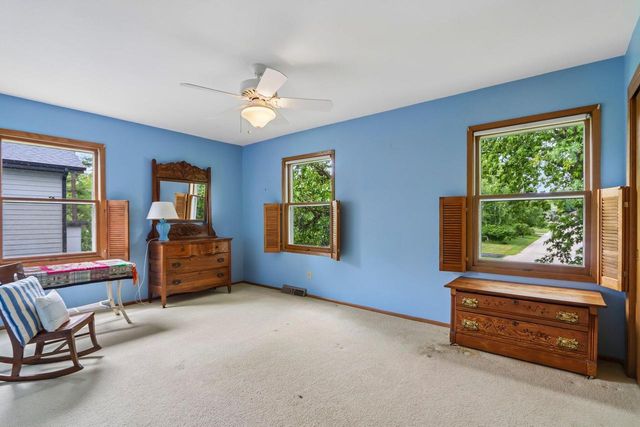 7400 N Pierron ROAD, Glendale, WI 53209