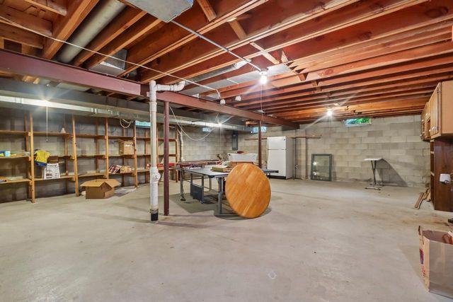 7400 N Pierron ROAD, Glendale, WI 53209