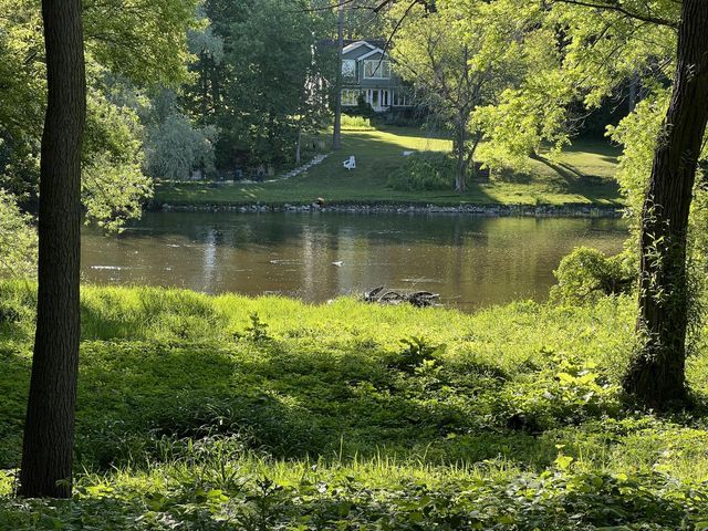 7400 N Pierron ROAD, Glendale, WI 53209