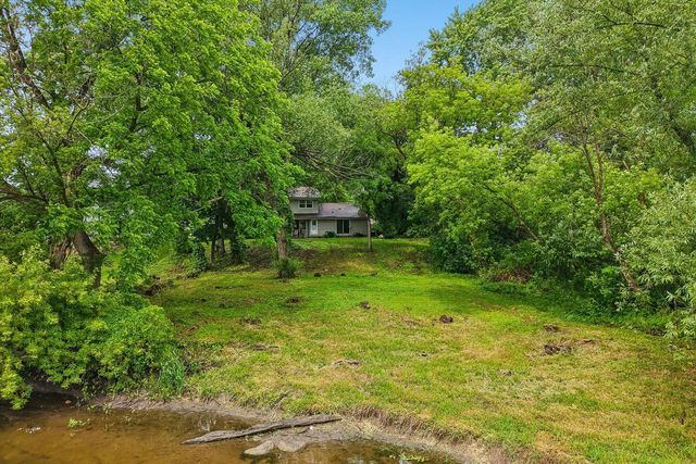 7400 N Pierron ROAD, Glendale, WI 53209