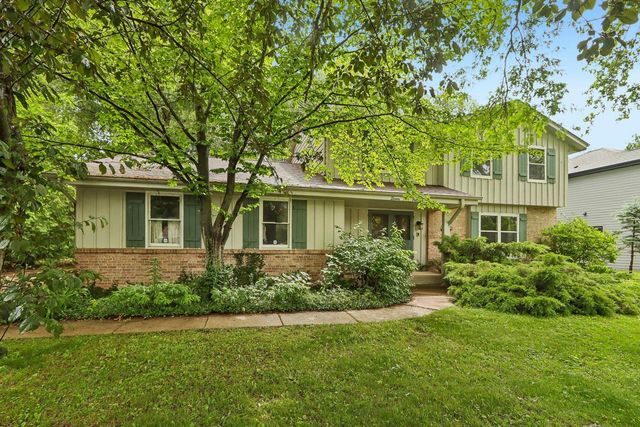 7400 N Pierron ROAD, Glendale, WI 53209