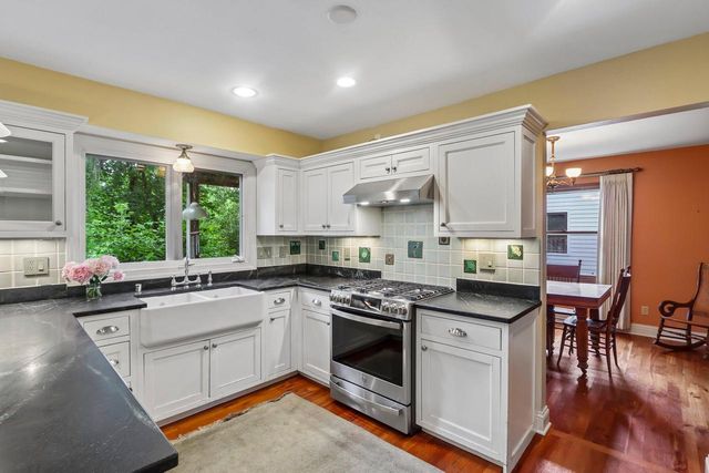 7400 N Pierron ROAD, Glendale, WI 53209